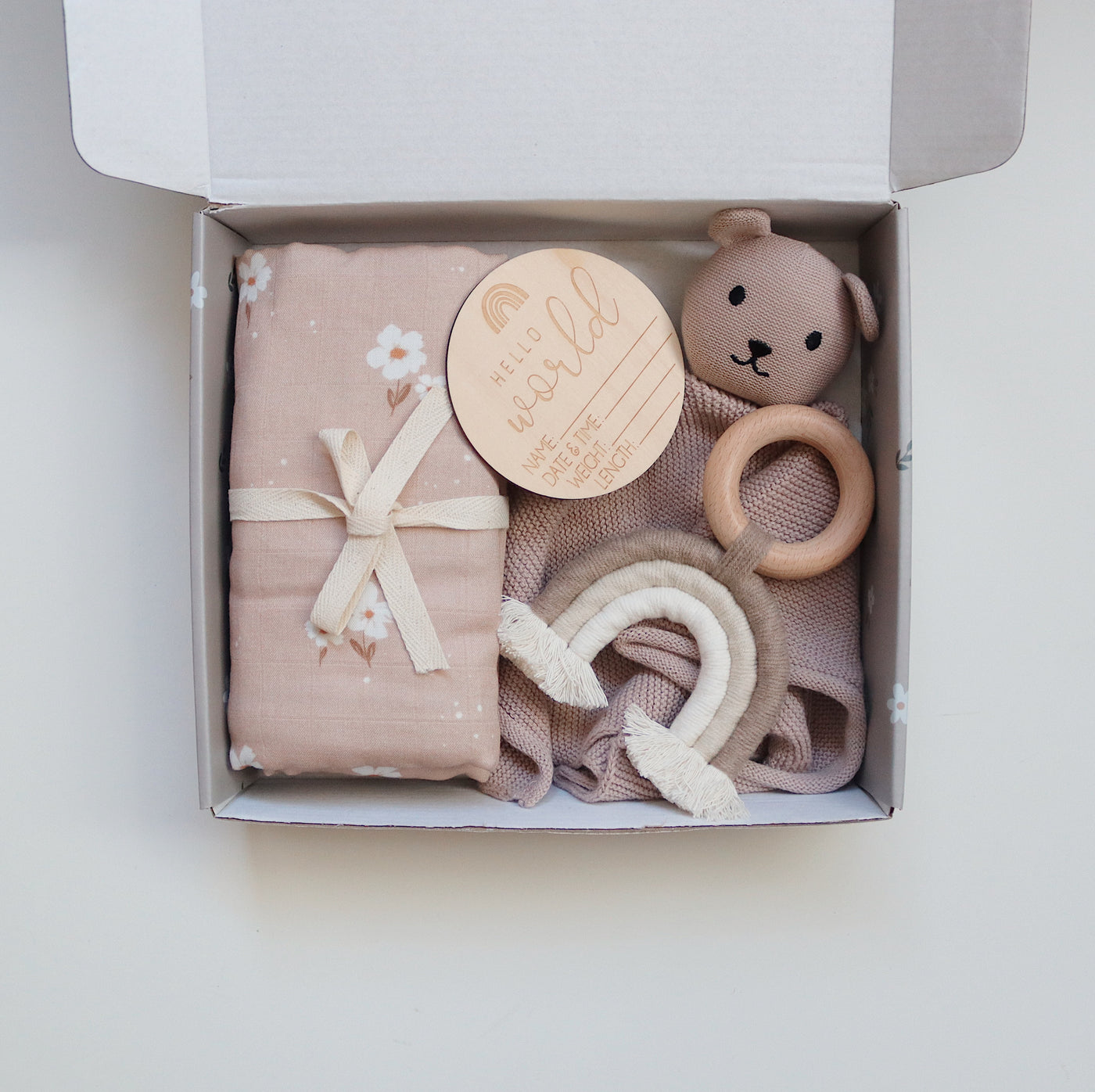 Welcome Little One – Baby Girl Gift Box