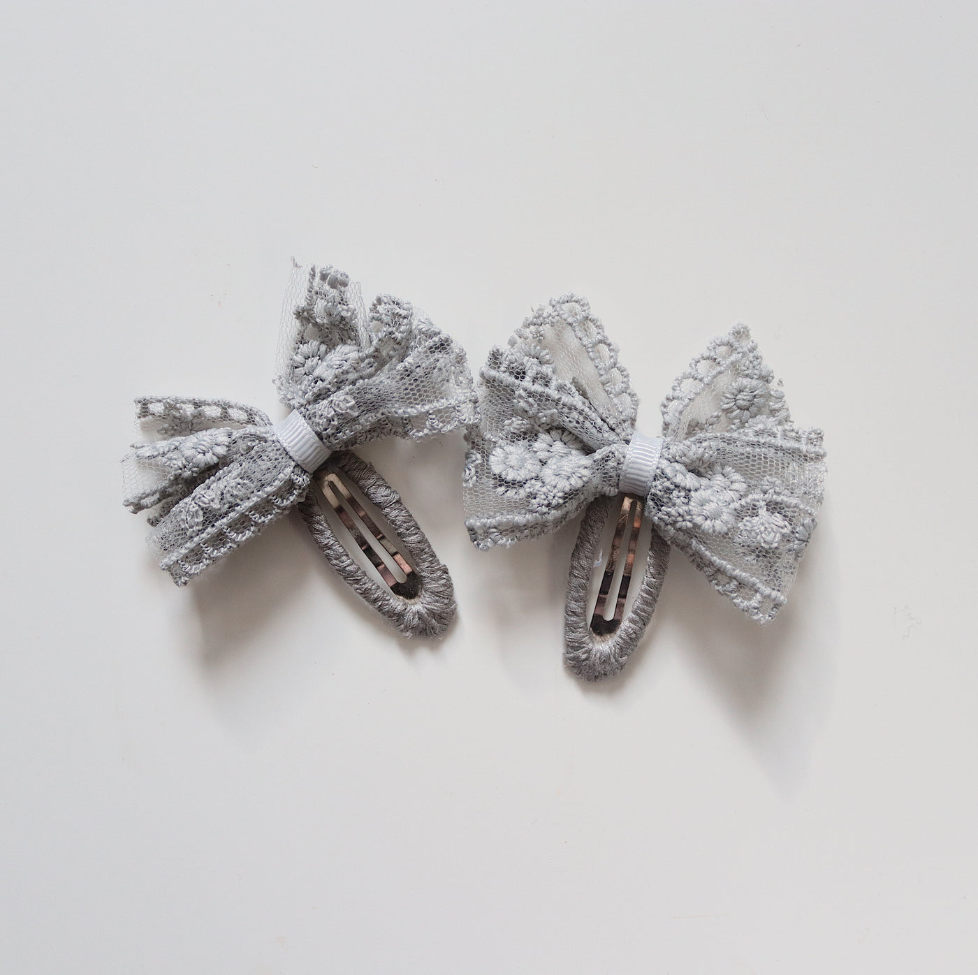 Lace Bow Clips | Light Grey