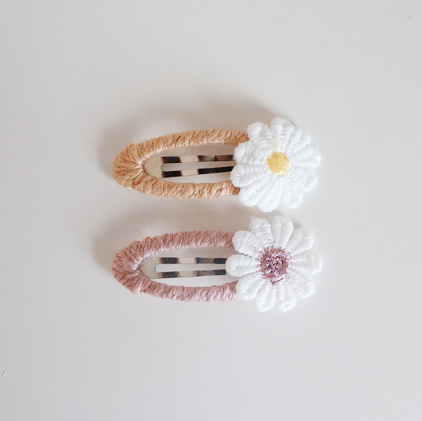 Clips / Crochet Pastel Daisy