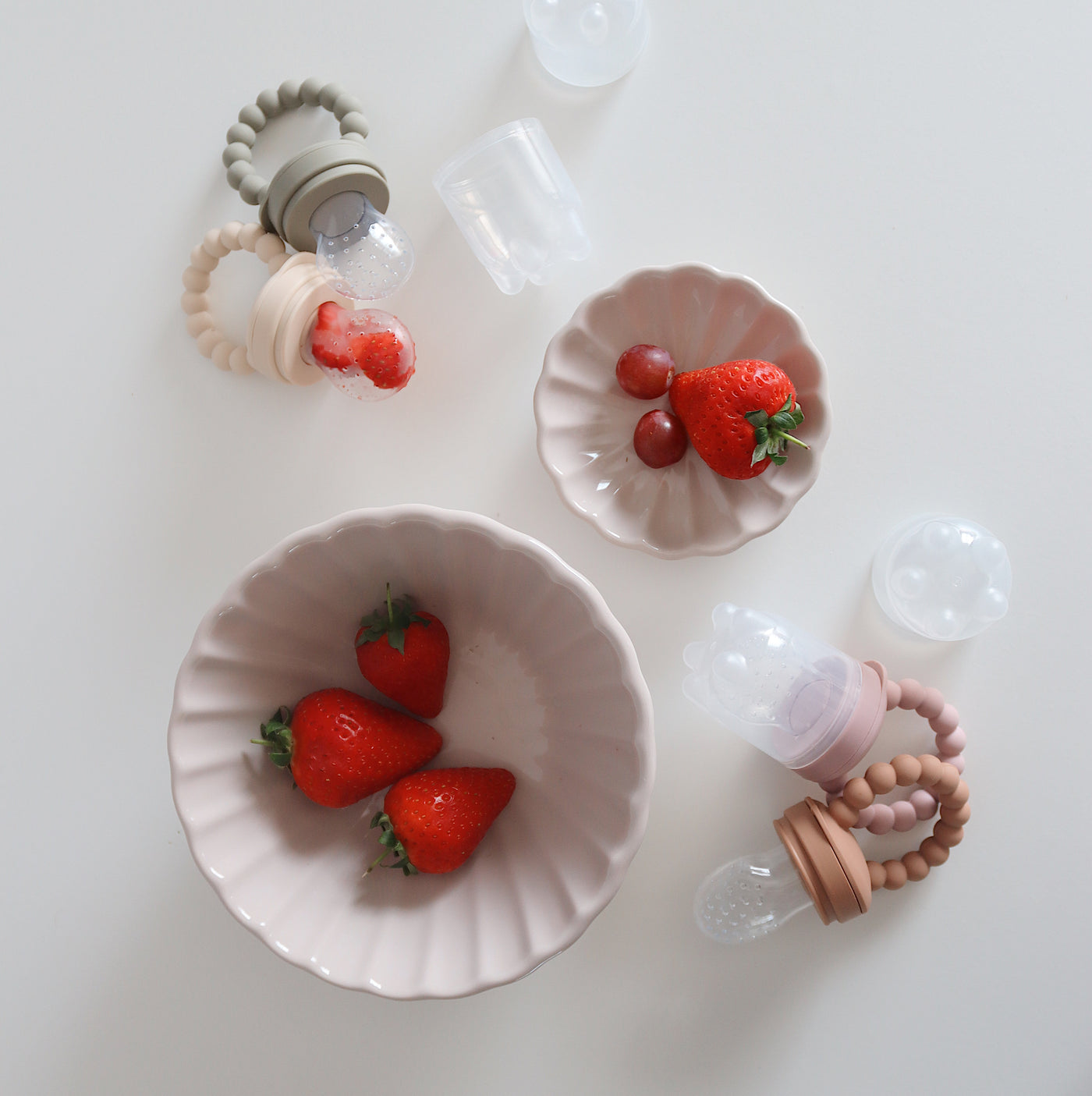 Silicone Fruit Feeders | Beige & Sage