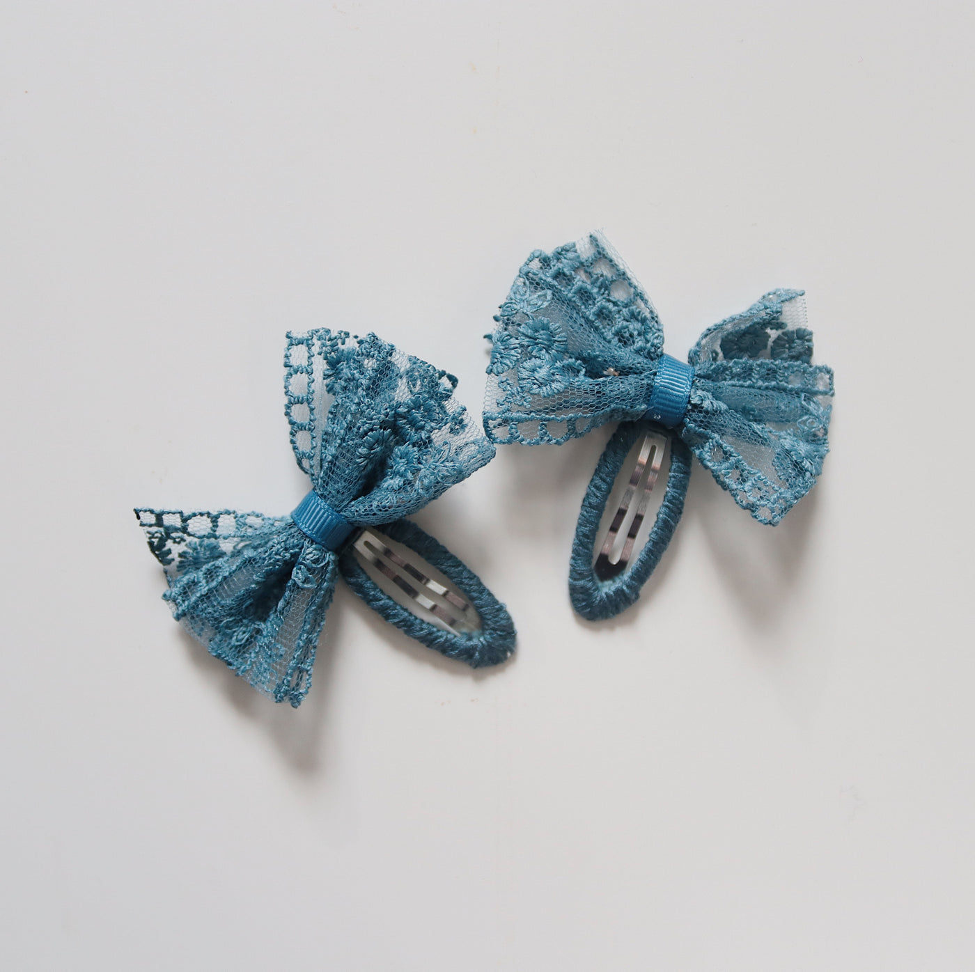 Lace Bow Clips | Blue