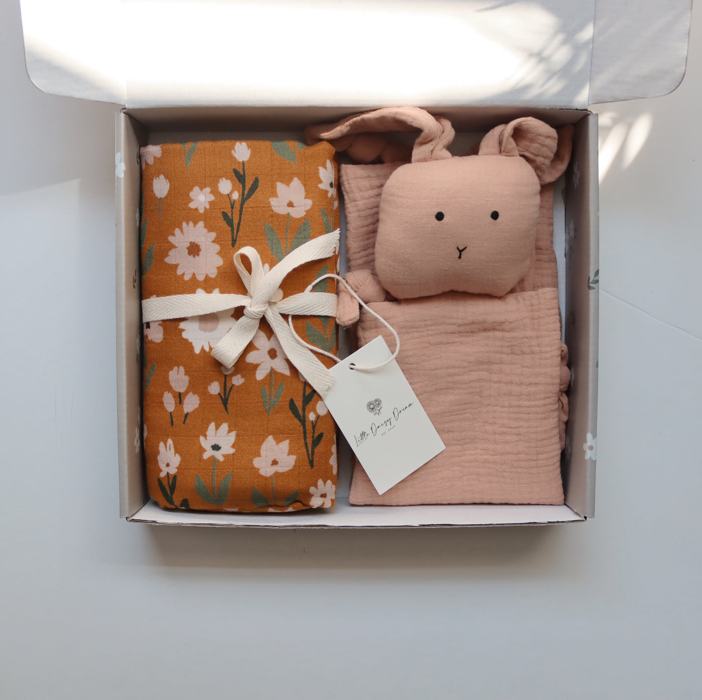 Newborn Gift Box | Meadow