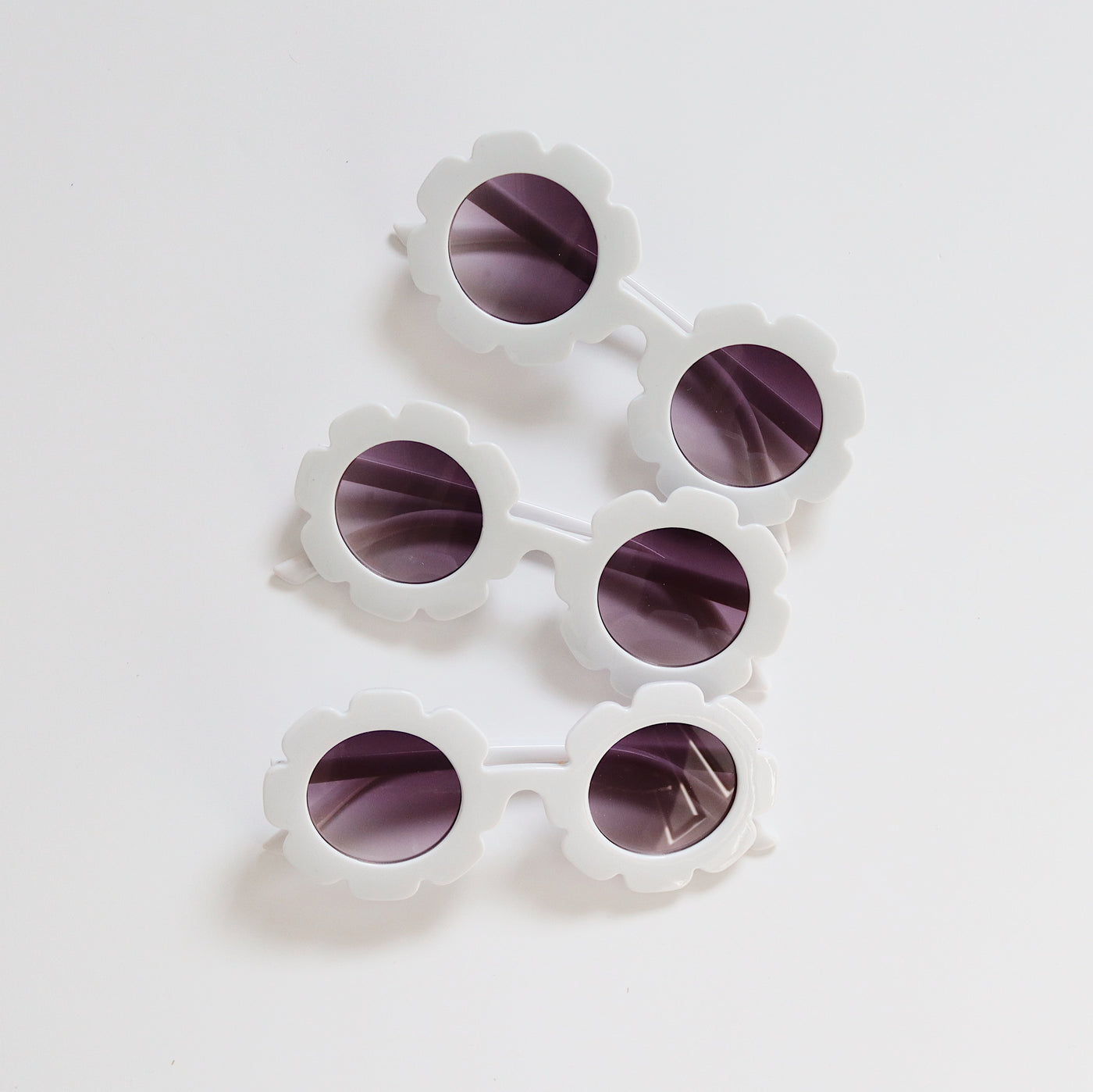 Summer Daisy Sunglasses | White