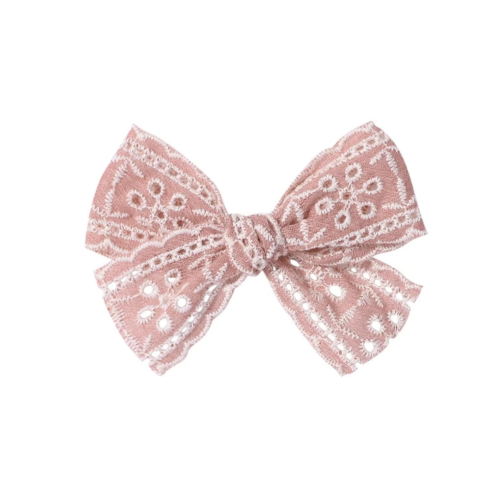 Sophia Embroidered Clip | Rose